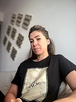 RaquelleDevon online show from 01-12-26, 07:02