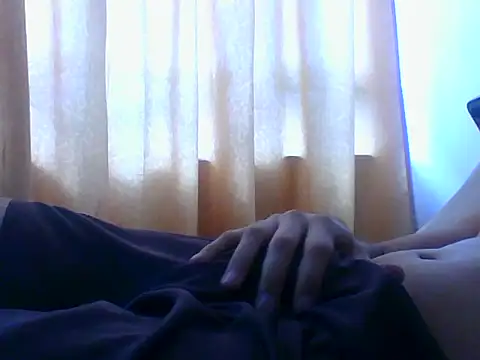 Snapshot of Juan2323hot chatting on 11-12-25, 02:06 Juan2323hot online show from 11-12-25, 02:06