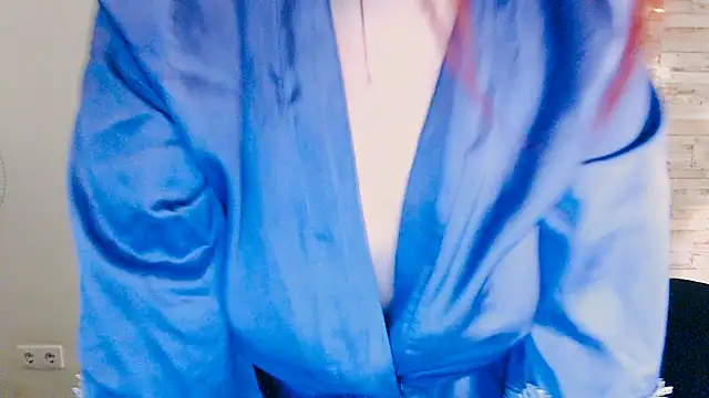 Sun Alexia online show from 12-21-24, 01:47