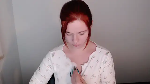 Sun Alexia online show from 10-09-25, 01:14