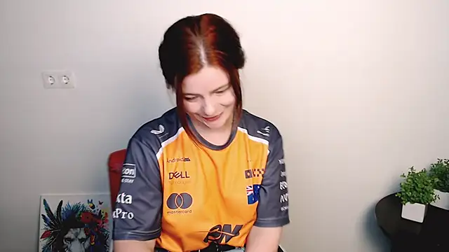 Sun Alexia online show from 10-31-25, 02:51