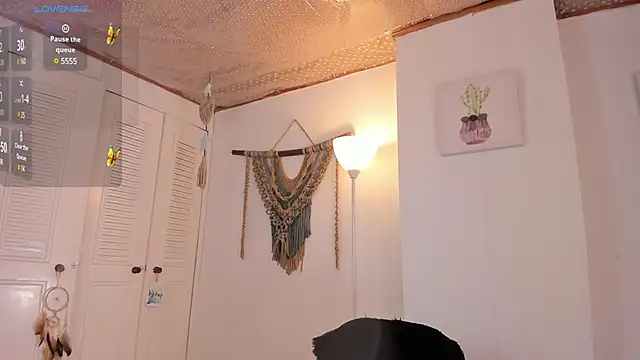 anaruiz  online show from 01-14-25, 03:26