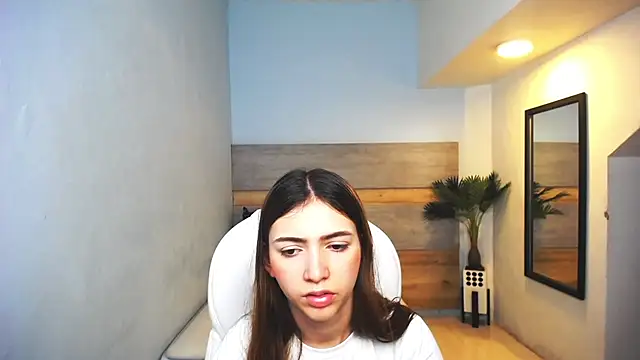 Snapshot of liseth_fox chatting on 12-20-24, 07:07 liseth fox online show from 12-20-24, 07:07