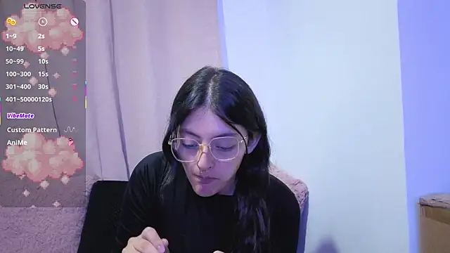 lessliee22  online show from 05-24-26, 06:07