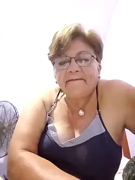 Madrastrahot69 online show from 11-17-25, 03:56