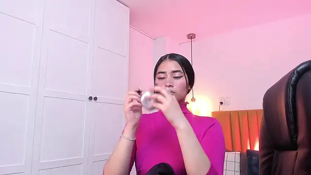 Snapshot of lara_madisson chatting on 12-05-24, 10:56 lara madisson online show from 12-05-24, 10:56