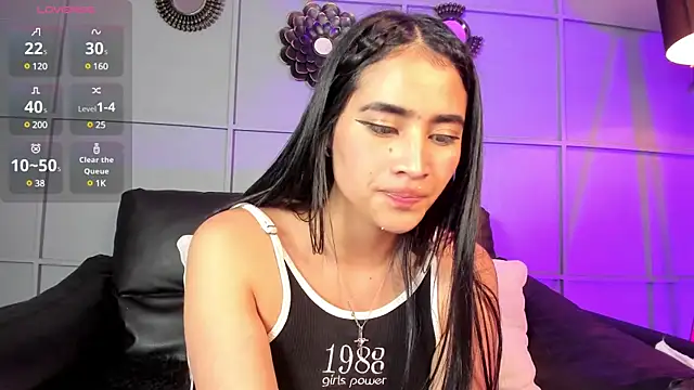 Snapshot of lara_madisson chatting on 12-14-24, 03:58 lara madisson online show from 12-14-24, 03:58