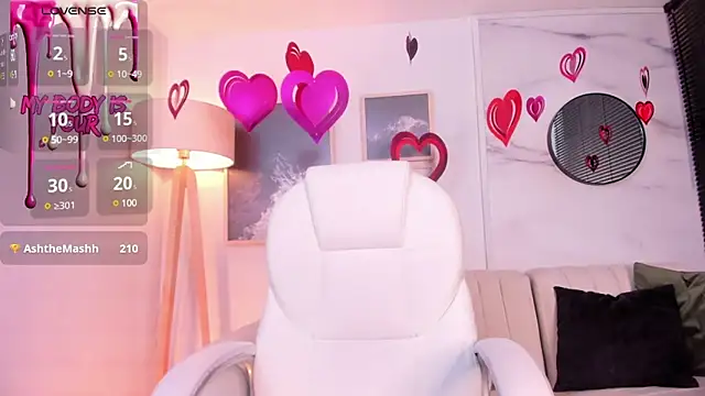 Snapshot of lara_madisson chatting on 02-11-25, 03:29 lara madisson online show from 02-11-25, 03:29