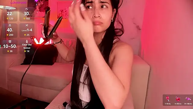 Snapshot of lara_madisson chatting on 11-21-25, 06:23 lara madisson online show from 11-21-25, 06:23