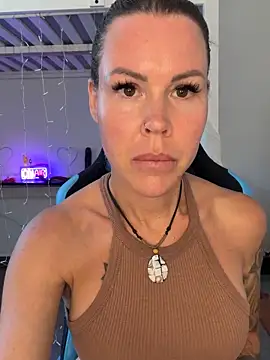 Lara Bergmann online show from 06-01-26, 08:49