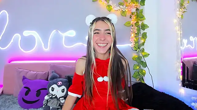 Snapshot of YouliteSllut2 chatting on 12-24-24, 02:10 YouliteSllut2 online show from 12-24-24, 02:10