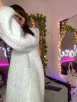 Snapshot of YouliteSllut2 chatting on 12-24-24, 02:22 YouliteSllut2 online show from 12-24-24, 02:22