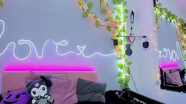 Snapshot of YouliteSllut2 chatting on 01-28-25, 05:11 YouliteSllut2 online show from 01-28-25, 05:11