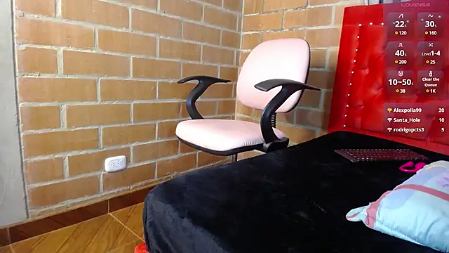 sharol espitia online show from 12-12-24, 11:58