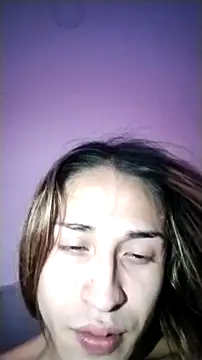 parejacaliente20154 online show from 04-18-26, 01:31