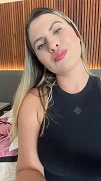 EmiilyAdams  online show from 06-10-26, 10:08