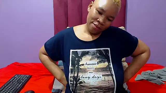 Snapshot of YELLOWBUSTYMELLONS chatting on 12-21-24, 05:58 YELLOWBUSTYMELLONS online show from 12-21-24, 05:58