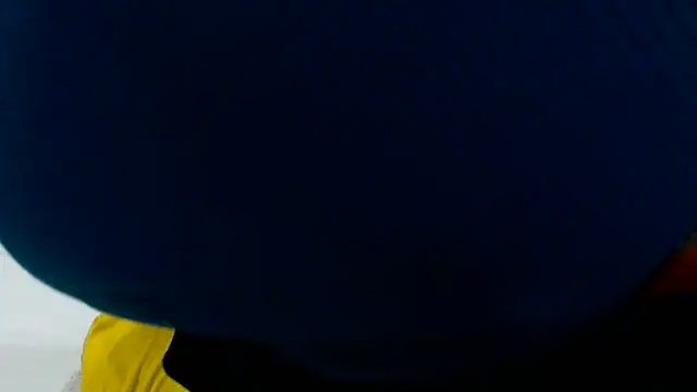 Snapshot of YELLOWBUSTYMELLONS chatting on 10-18-25, 05:32 YELLOWBUSTYMELLONS online show from 10-18-25, 05:32