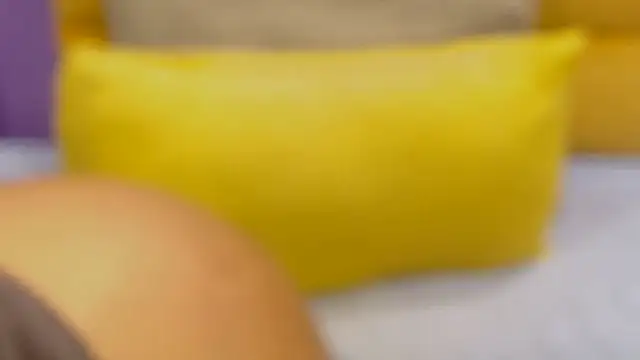 Snapshot of YELLOWBUSTYMELLONS chatting on 10-29-25, 05:31 YELLOWBUSTYMELLONS online show from 10-29-25, 05:31