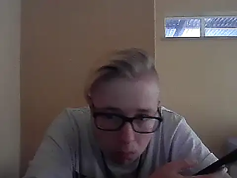 bisexualboy05 online show from 01-14-25, 07:59