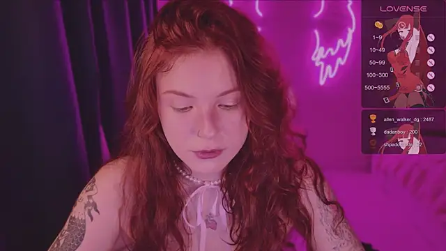 Snapshot of Elsie_Ginger chatting on 12-02-24, 10:34 Elsie Ginger online show from 12-02-24, 10:34