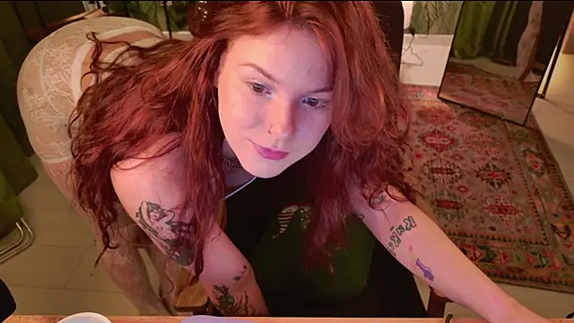 Snapshot of Elsie_Ginger chatting on 01-15-25, 01:45 Elsie Ginger online show from 01-15-25, 01:45