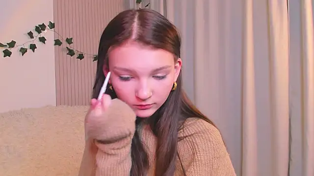 Snapshot of CindyGarrison chatting on 02-12-25, 12:16 CindyGarrison online show from 02-12-25, 12:16