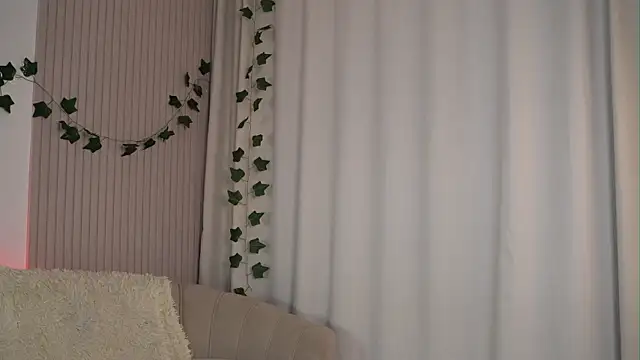 Snapshot of CindyGarrison chatting on 02-27-25, 04:20 CindyGarrison online show from 02-27-25, 04:20