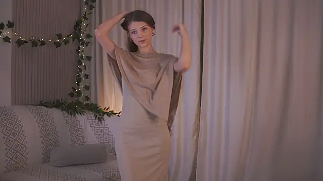 Snapshot of CindyGarrison chatting on 10-08-25, 01:47 CindyGarrison online show from 10-08-25, 01:47