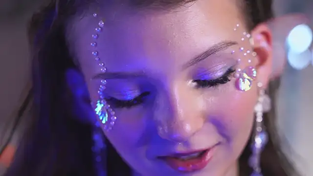 Snapshot of CindyGarrison chatting on 11-01-25, 01:29 CindyGarrison online show from 11-01-25, 01:29