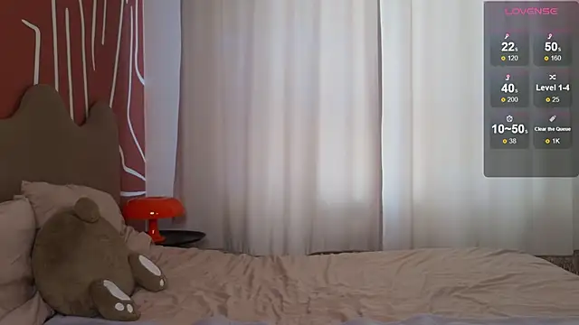 Snapshot of EvaCroan chatting on 03-07-25, 05:29 EvaCroan online show from 03-07-25, 05:29