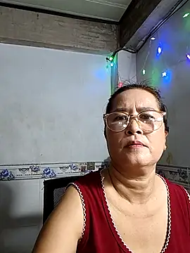 Snapshot of phnz chatting on 11-25-25, 09:15 phnz online show from 11-25-25, 09:15