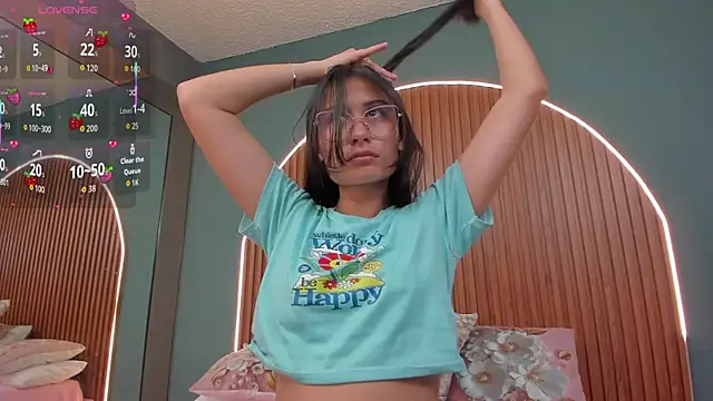 Snapshot of NayeCloud chatting on 12-04-25, 03:49 NayeCloud online show from 12-04-25, 03:49