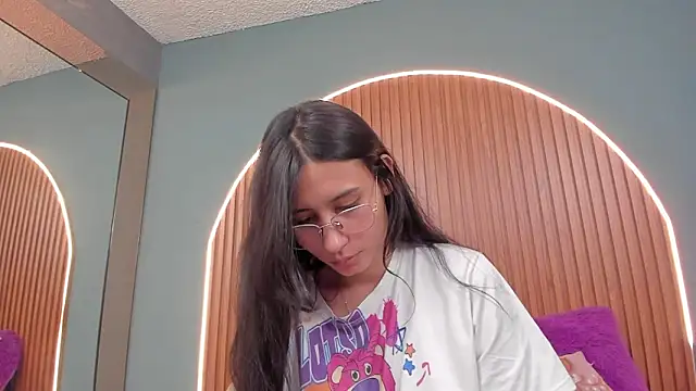 Snapshot of NayeCloud chatting on 02-03-26, 06:40 NayeCloud online show from 02-03-26, 06:40