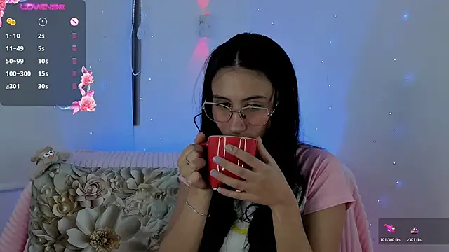 Snapshot of NayeCloud chatting on 02-22-26, 04:24 NayeCloud online show from 02-22-26, 04:24