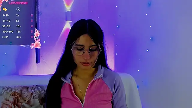 Snapshot of NayeCloud chatting on 02-26-26, 01:15 NayeCloud online show from 02-26-26, 01:15