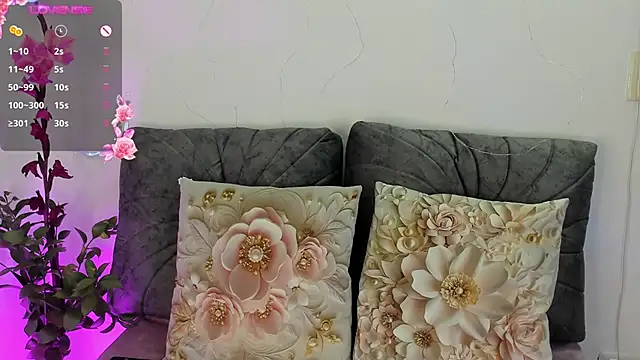Snapshot of NayeCloud chatting on 06-02-26, 03:08 NayeCloud online show from 06-02-26, 03:08
