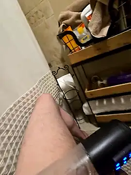 Snapshot of dadyyD95 chatting on 12-05-24, 09:17 dadyyD95 online show from 12-05-24, 09:17