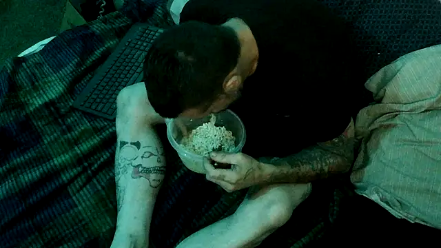 Snapshot of TheOneYouLove69 chatting on 03-15-26, 10:16 TheOneYouLove69 online show from 03-15-26, 10:16