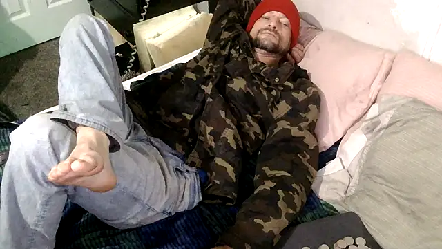 Snapshot of TheOneYouLove69 chatting on 03-17-26, 05:33 TheOneYouLove69 online show from 03-17-26, 05:33