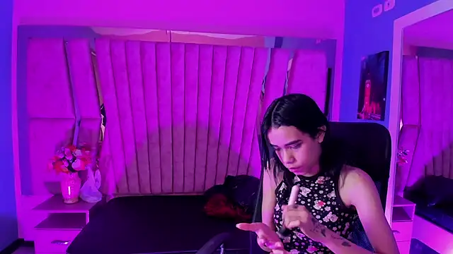 Jasmin Skinny online show from 02-19-25, 09:17