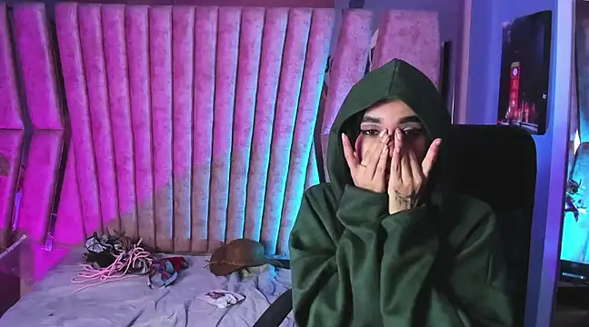 Jasmin Skinny online show from 03-06-25, 09:36