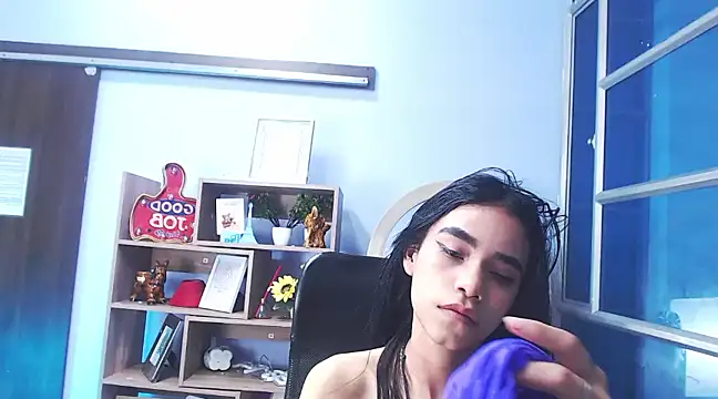 Jasmin Skinny online show from 03-22-25, 06:00