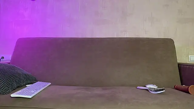 Snapshot of weshycouple chatting on 12-05-25, 07:10 weshycouple online show from 12-05-25, 07:10