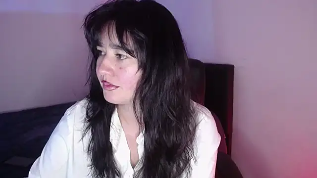 Snapshot of NewAgatha_Bolton chatting on 05-11-26, 08:39 NewAgatha Bolton online show from 05-11-26, 08:39