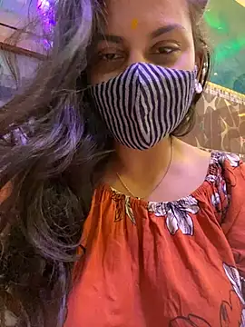 Snapshot of HaaniKaur chatting on 12-31-24, 06:35 HaaniKaur online show from 12-31-24, 06:35