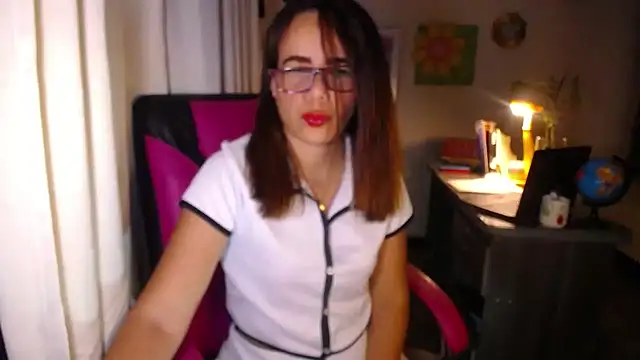 Snapshot of danielle_rose_1 chatting on 05-23-26, 03:27 danielle rose 1 online show from 05-23-26, 03:27