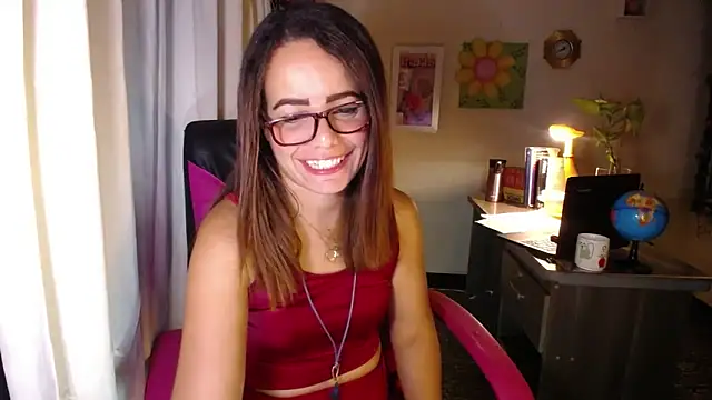 Snapshot of danielle_rose_1 chatting on 06-09-26, 02:06 danielle rose 1 online show from 06-09-26, 02:06