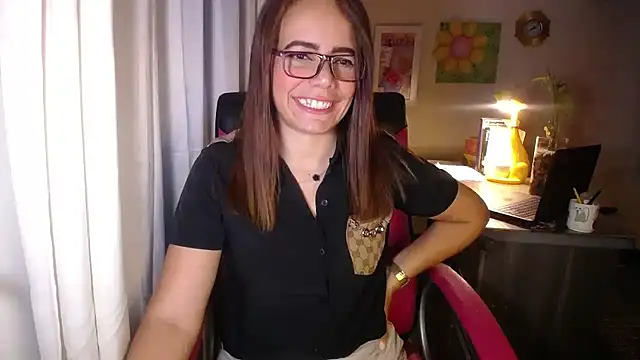 Snapshot of danielle_rose_1 chatting on 07-16-26, 02:12 danielle rose 1 online show from 07-16-26, 02:12