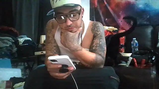 Snapshot of Antoniothedon chatting on 01-13-26, 08:52 Antoniothedon online show from 01-13-26, 08:52